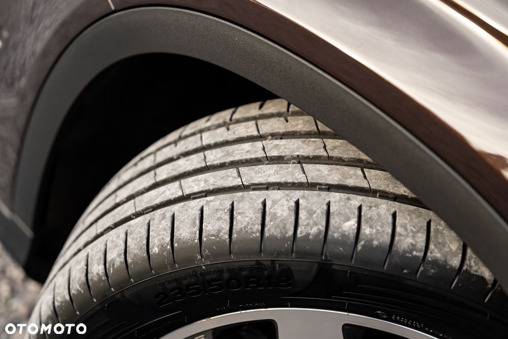 Mercedes-Benz GLA 250 4Matic 7G-DCT AMG Line - 18