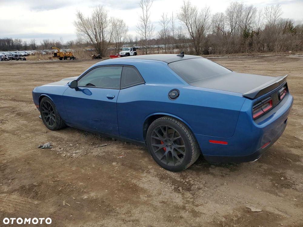 Dodge Challenger - 3
