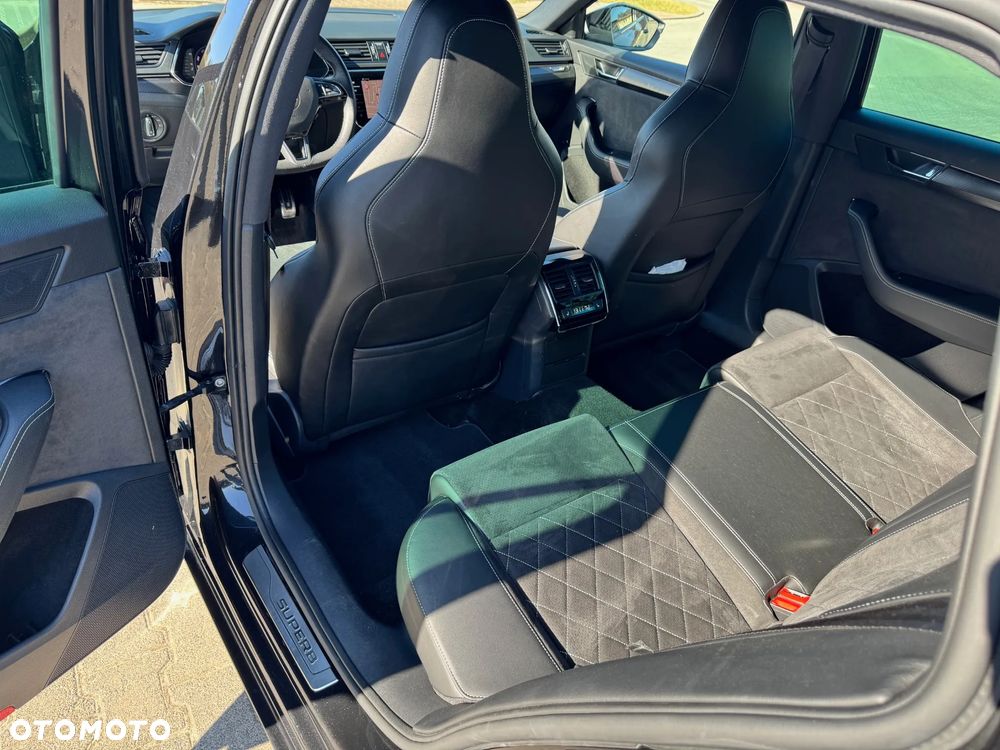 Skoda Superb 2.0 TDI 4x4 DSG Sportline - 13