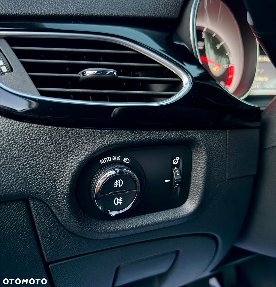 Opel Astra 1.6 CDTI DPF ecoFLEX TourerStart/Stop Exklusiv - 18