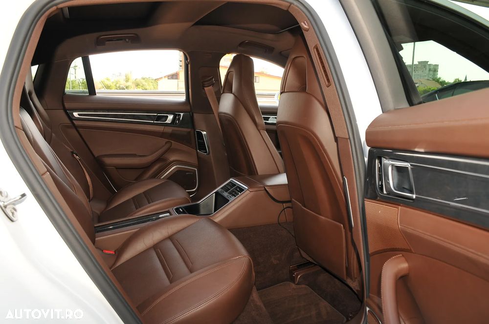 Porsche Panamera - 10