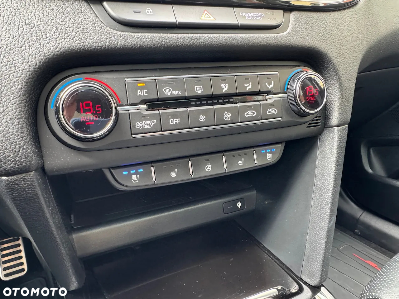Kia Ceed 1.6 GDI PHEV XL DCT - 12