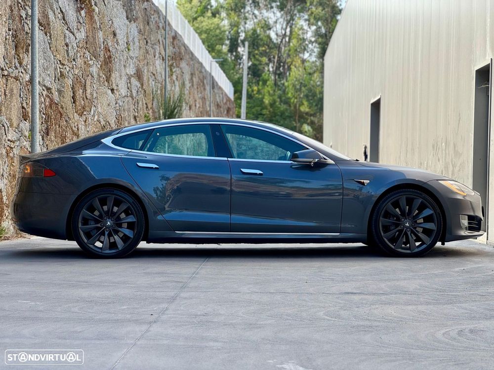 Tesla Model S 100D - 21