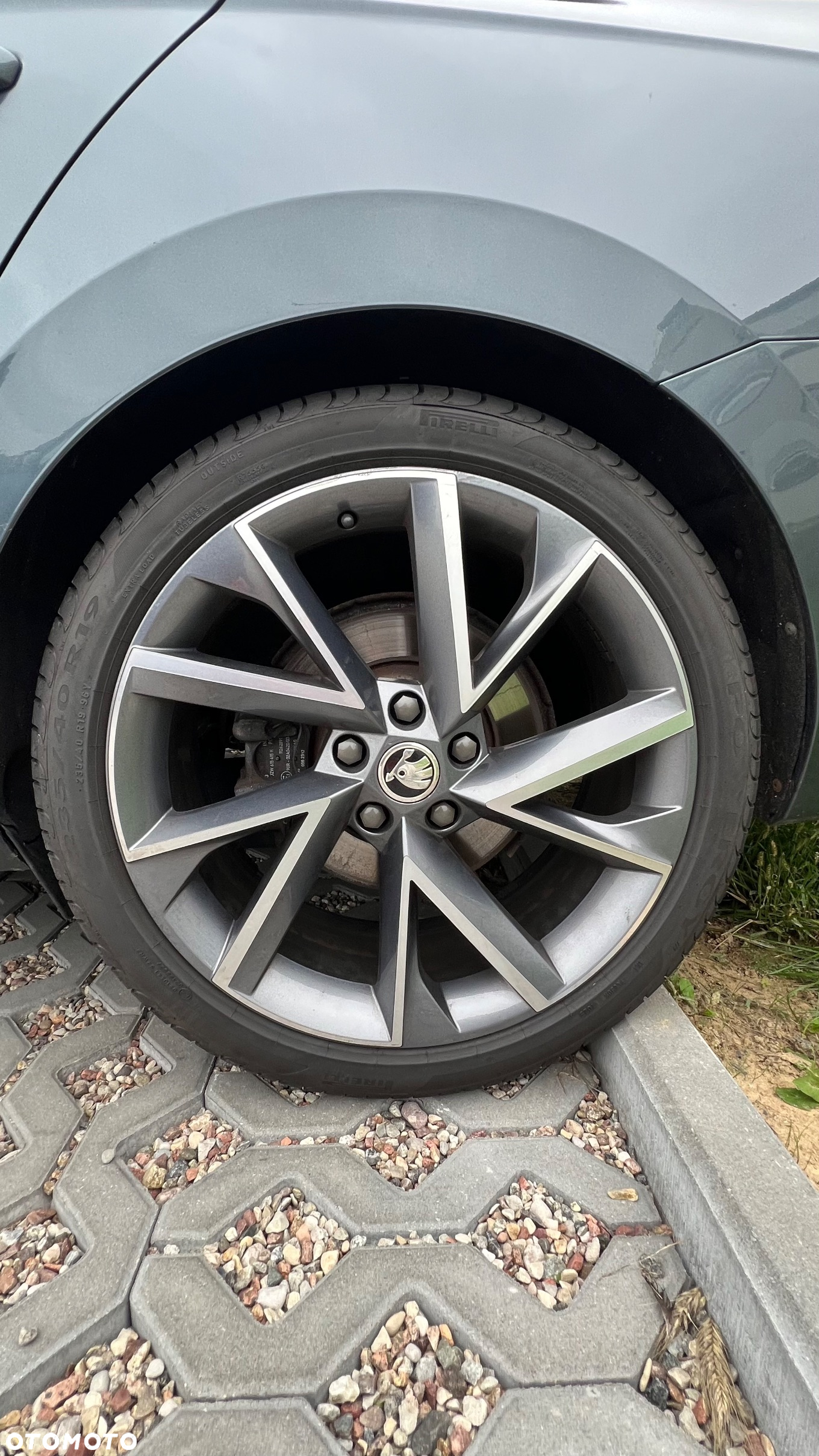 Skoda Superb Combi 2.0 TDI DSG SportLine - 23
