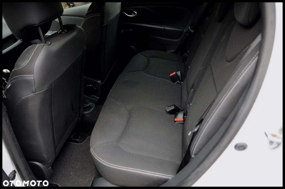 Renault Clio - 25