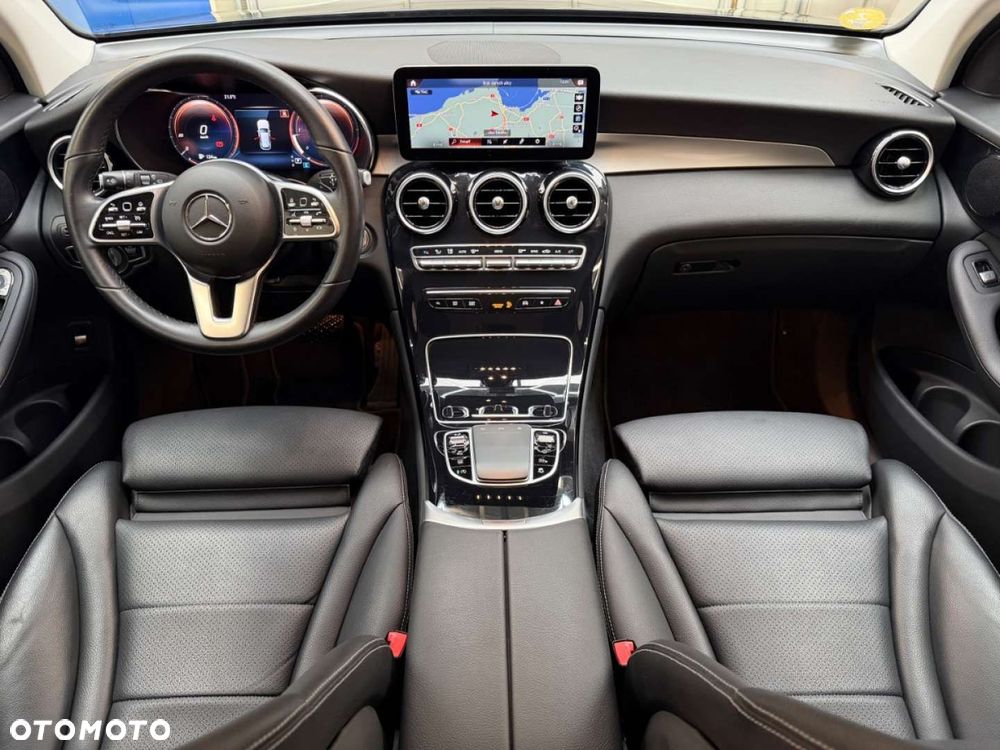 Mercedes-Benz GLC - 9