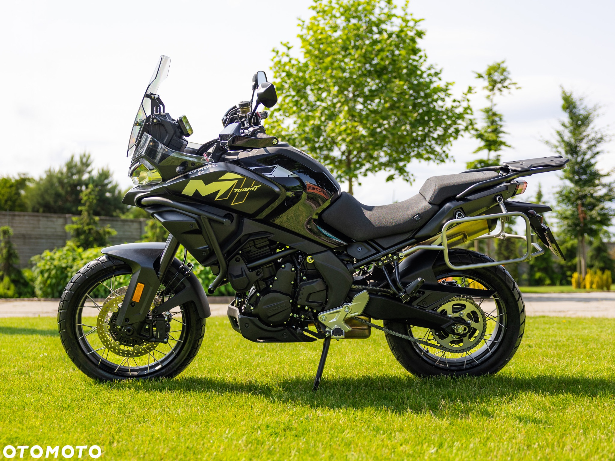 CFMoto MT - 11