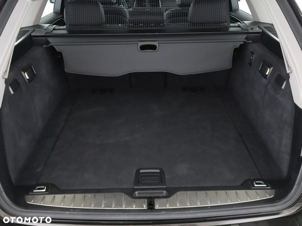 BMW Seria 5 520d xDrive - 21