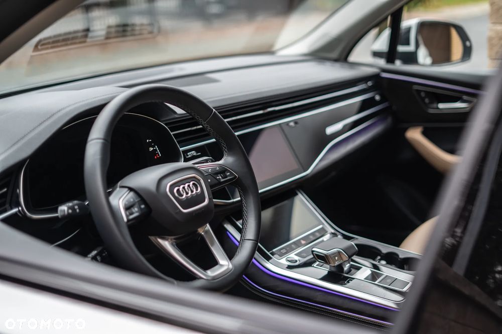 Audi Q7 55 TFSI mHEV Quattro S Line Tiptr - 17