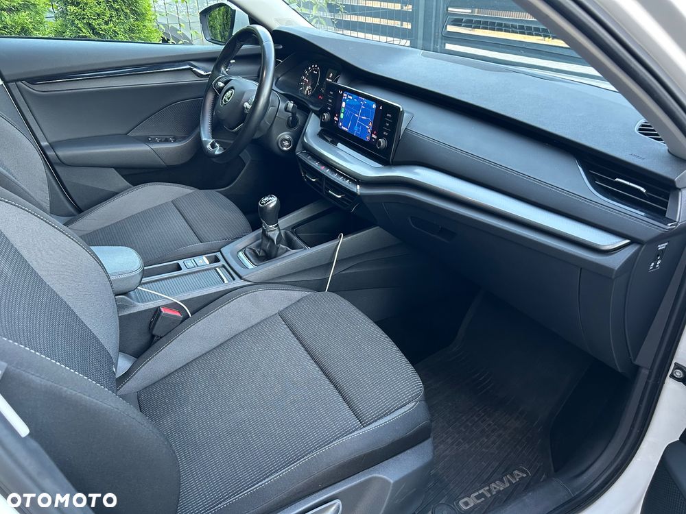 Skoda Octavia 2.0 TDI Ambition - 6