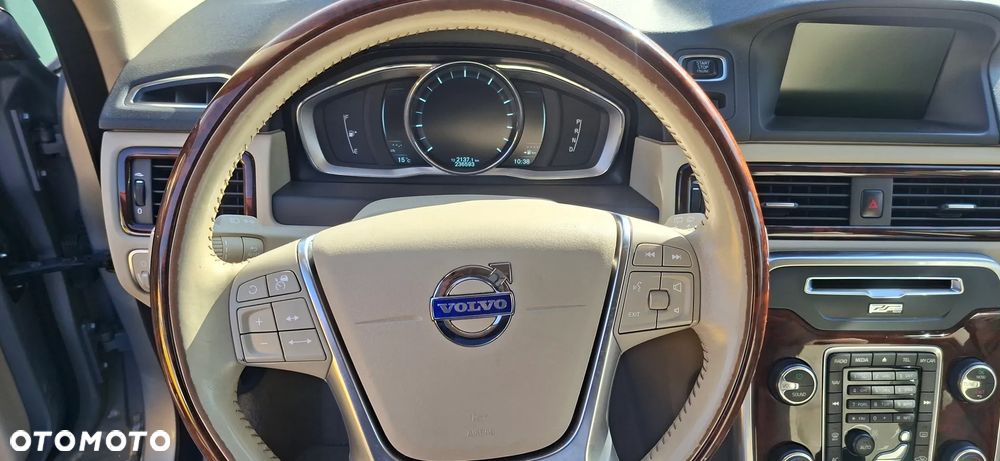 Volvo V70 T6 AWD Geartronic Momentum - 9