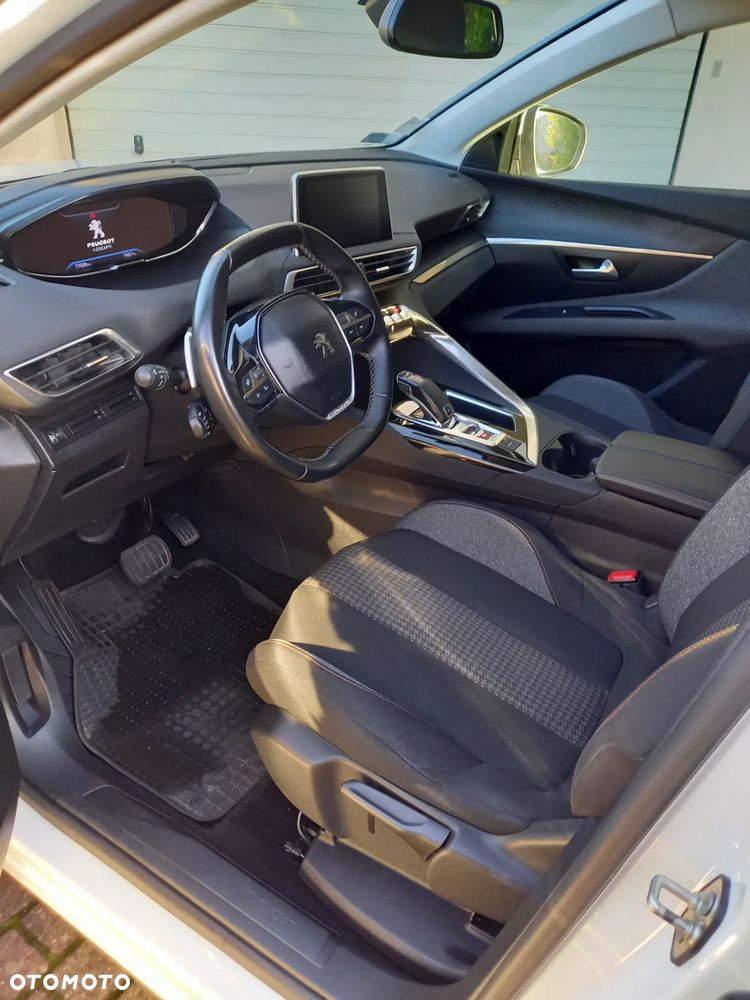 Peugeot 3008 1.5 BlueHDi Active S&S EAT8 - 5