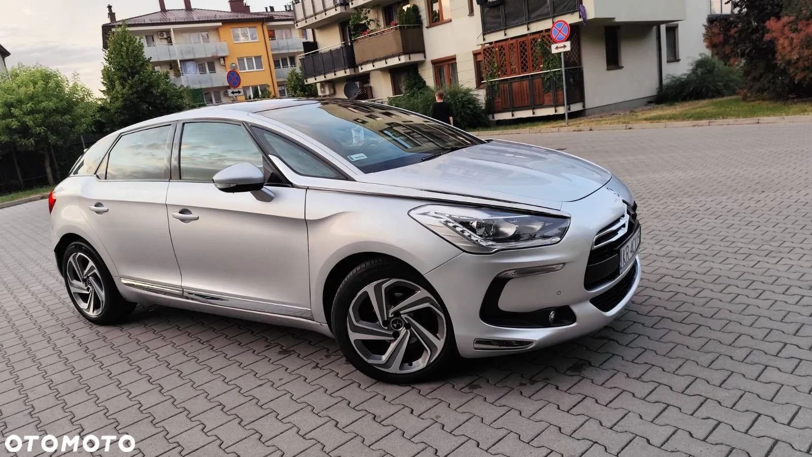 Citroën DS5 1.6 e-HDi Chic MCP - 1