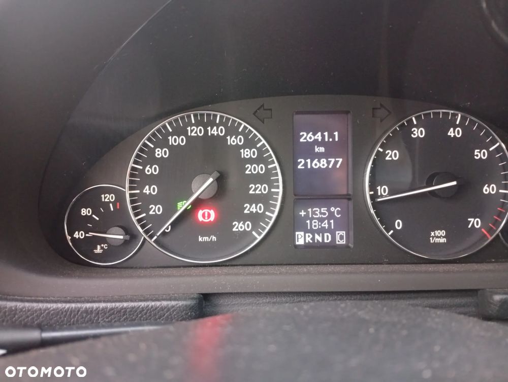 Mercedes-Benz Klasa C 200 Kompressor Automatik - 9