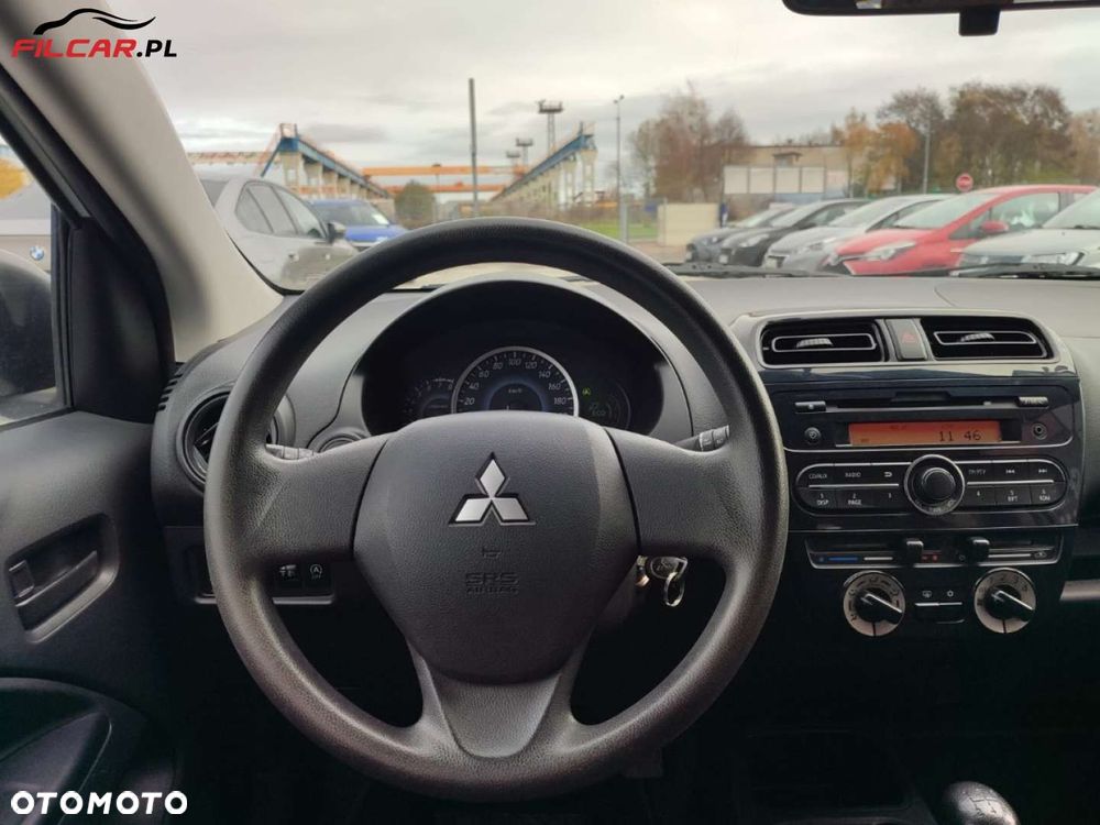 Mitsubishi Space Star - 12