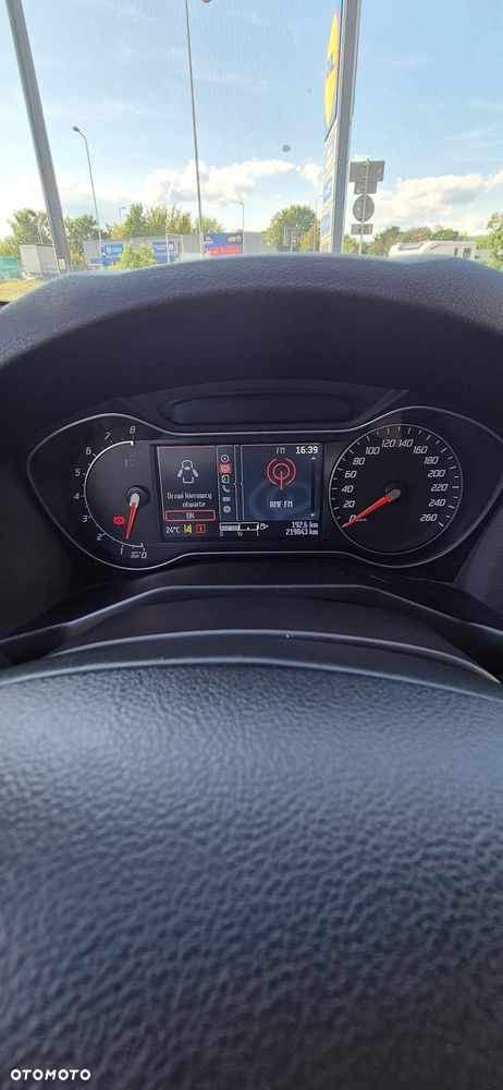 Ford Mondeo 2.0 T Titanium - 13