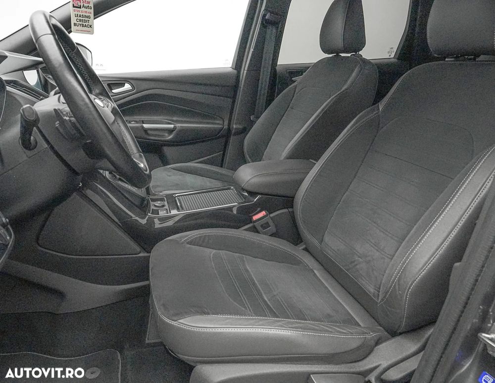 Ford Kuga 2.0 TDCi 4WD Powershift ST-Line - 14