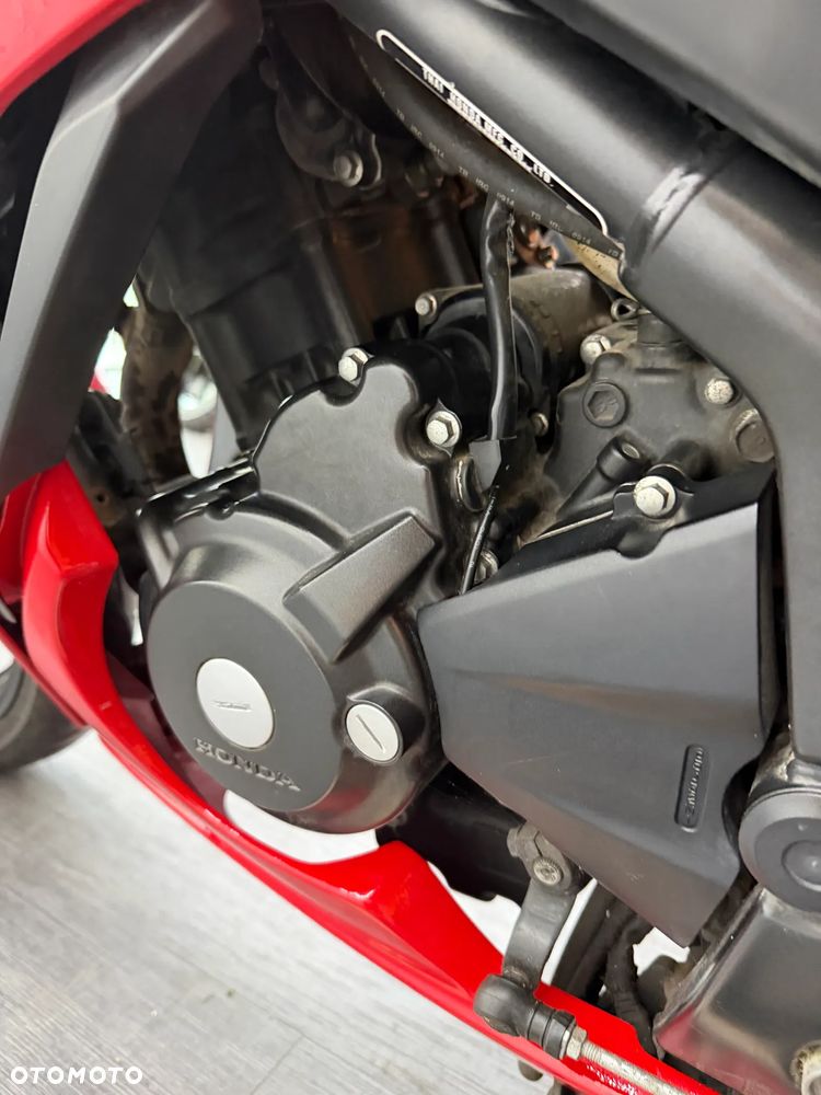 Honda CBR - 25
