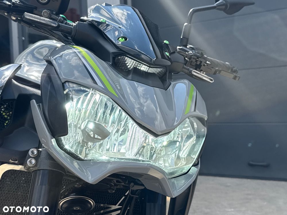 Kawasaki Z 900 - 22