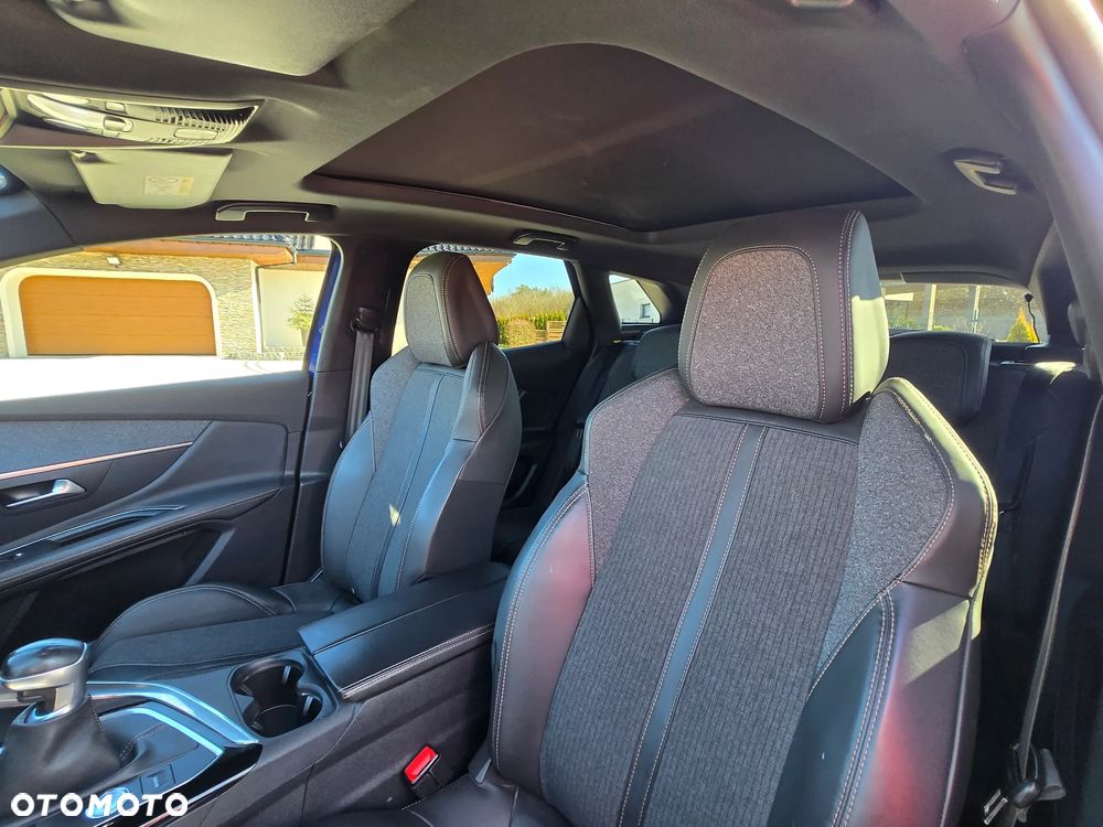 Peugeot 3008 1.2 PureTech Allure S&S - 10