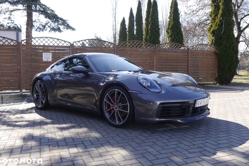 Porsche 911 Carrera 4S - 2