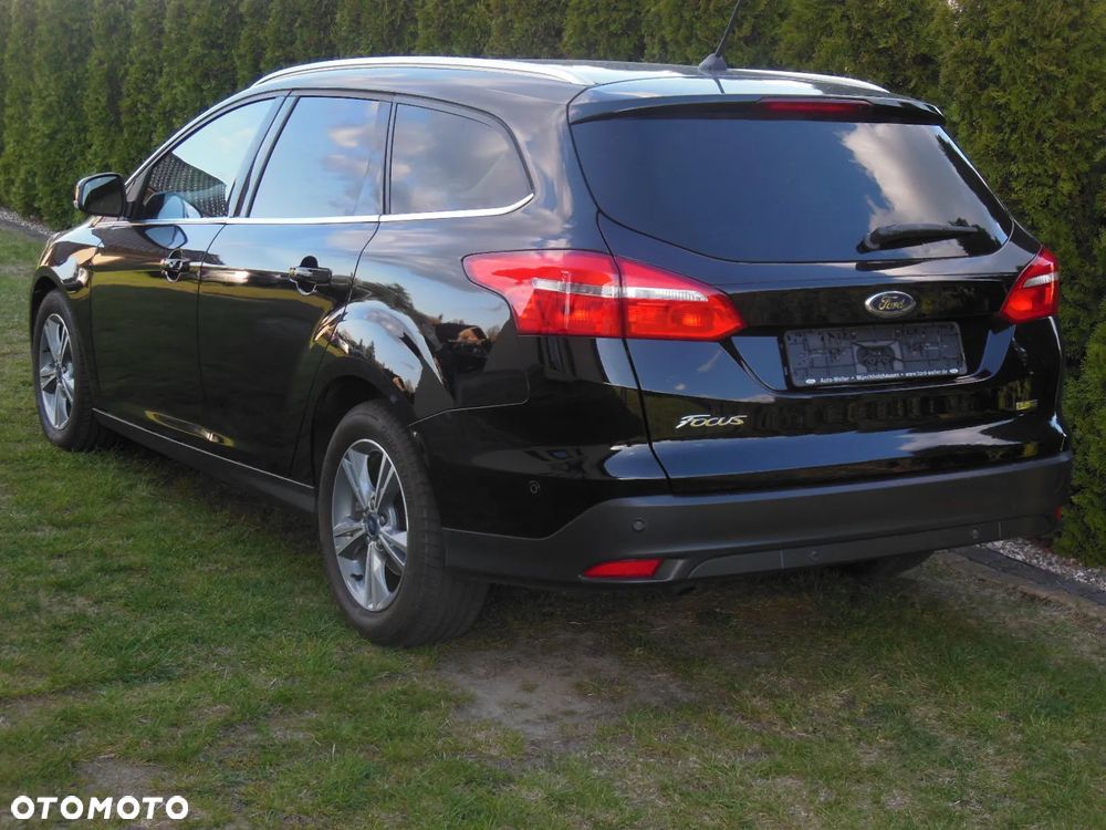 Ford Focus 1.0 EcoBoost STart-Stopp-System TITANIUM - 4