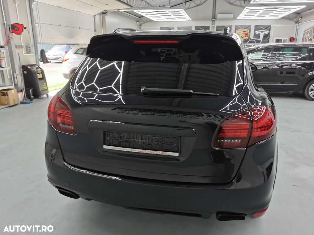 Porsche Cayenne - 19