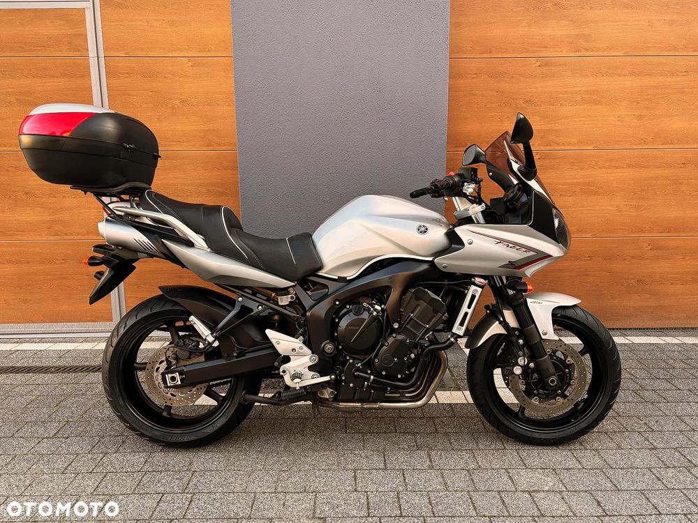Yamaha FZ6 - 2