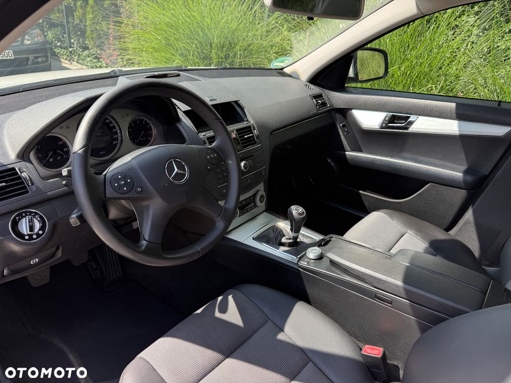 Mercedes-Benz Klasa C 200 Kompressor Avantgarde - 35