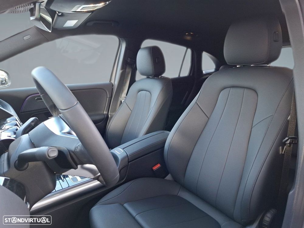 Mercedes-Benz GLA 180 d Progressive - 11