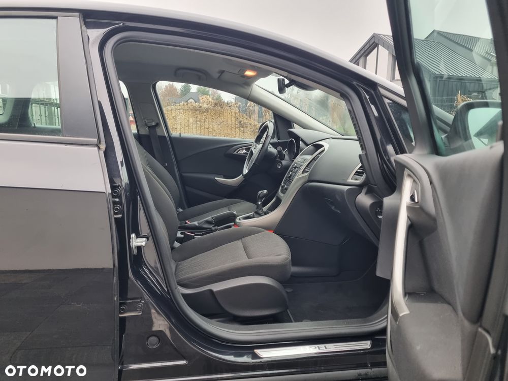 Opel Astra 1.4 Turbo Cosmo - 24