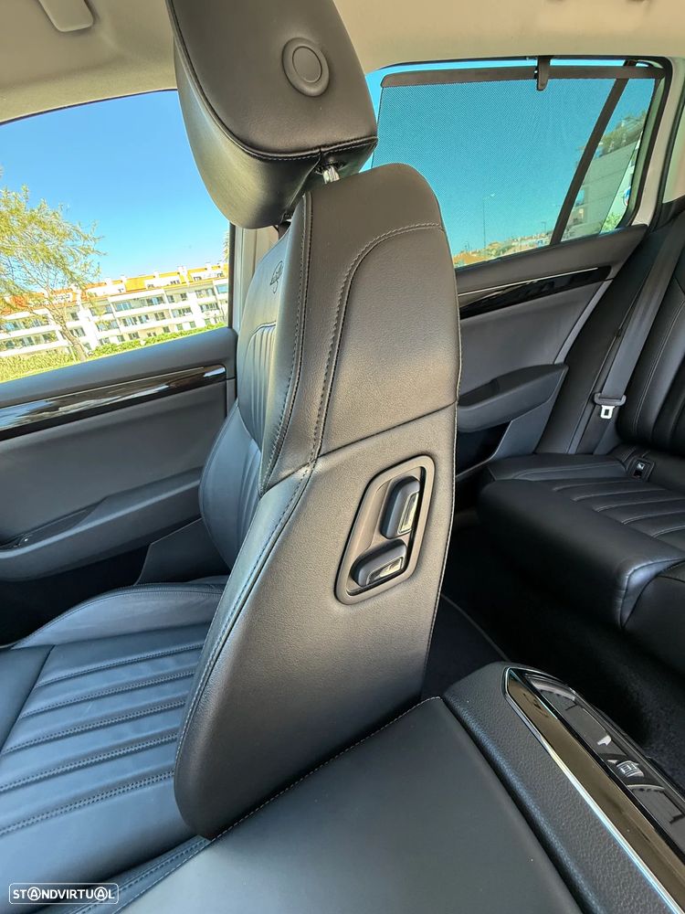 Skoda Superb Break 2.0 TDI Laurin&Klement DSG - 34