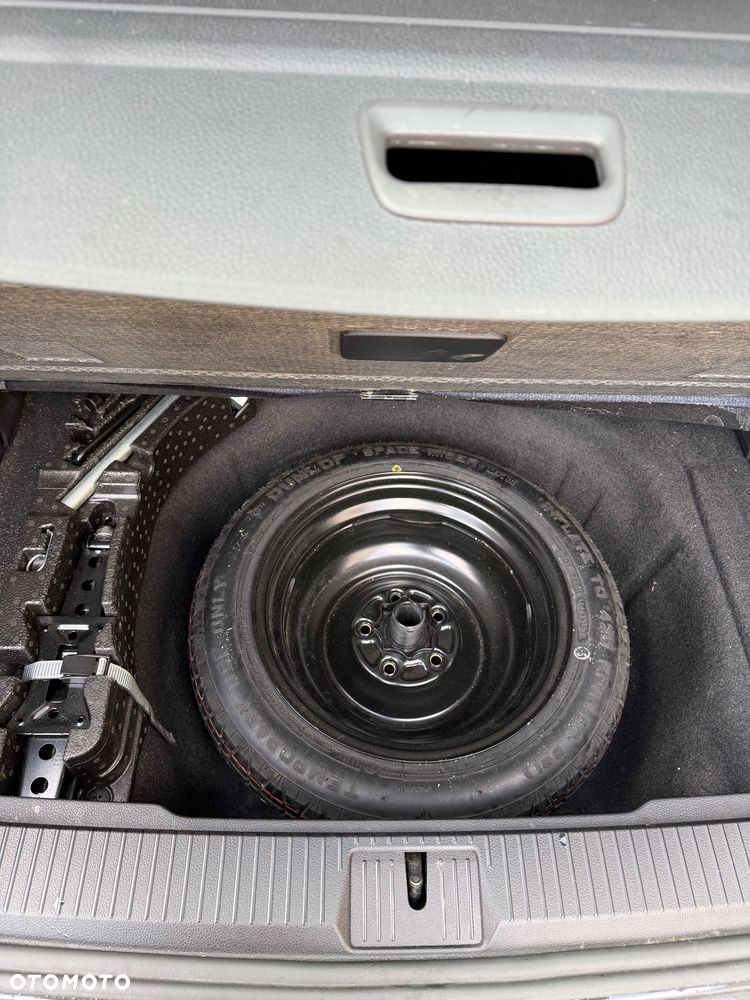 Volkswagen Passat 2.0 TDI Business DSG - 29