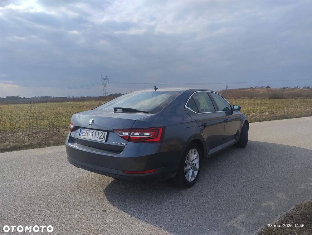 Skoda Superb 2.0 TDI Ambition - 5