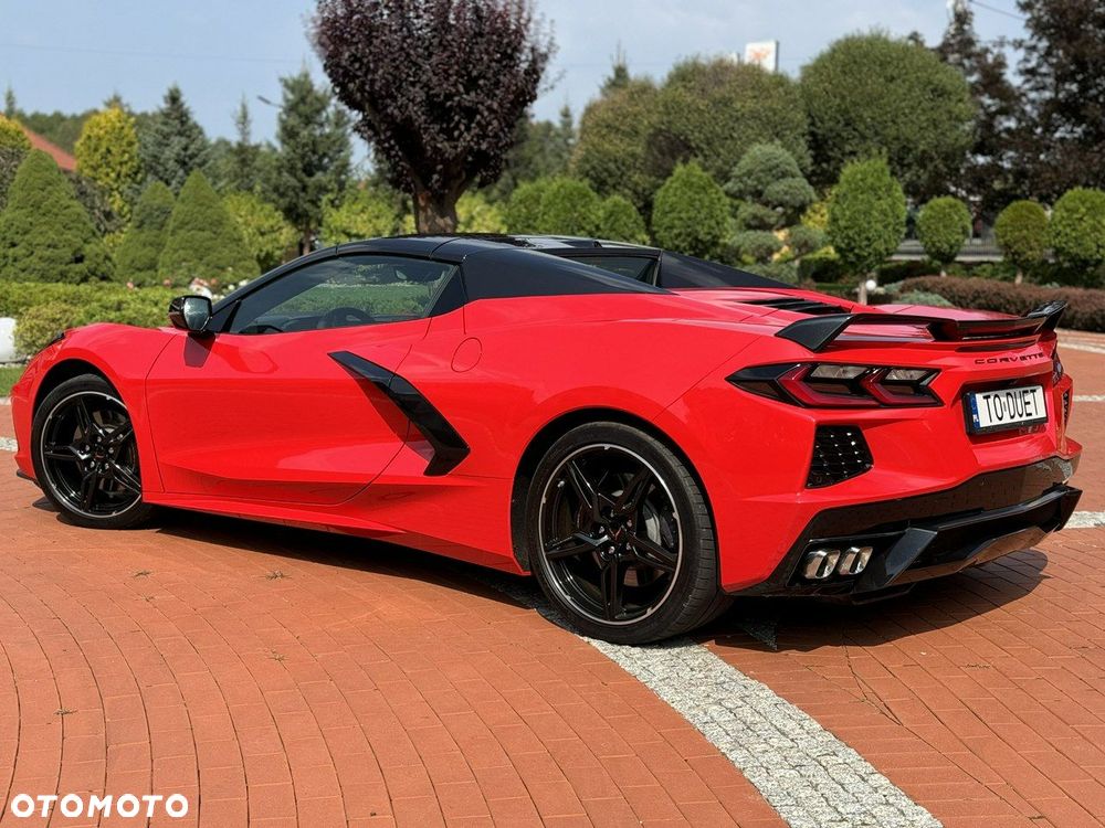 Chevrolet Corvette - 16