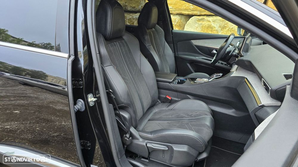 Peugeot 5008 1.5 BlueHDi GT EAT8 - 48