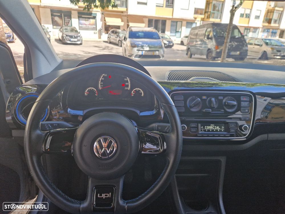 VW Up! - 12