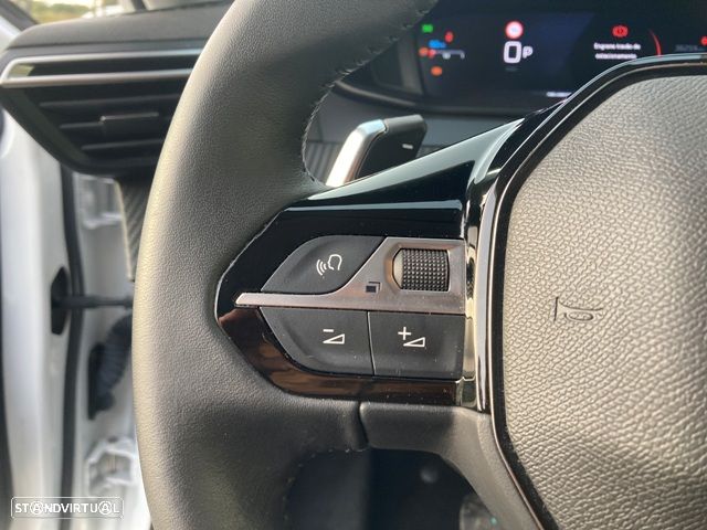 Peugeot 208 1.2 Hybrid Allure e-DCS6 - 17