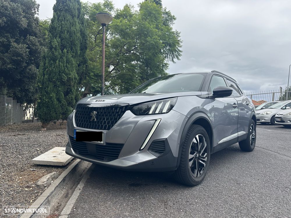 Peugeot 2008 1.2 PureTech GT EAT8 - 17