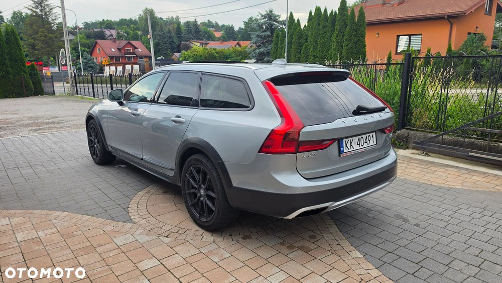 Volvo V90 D4 Momentum Pro - 5