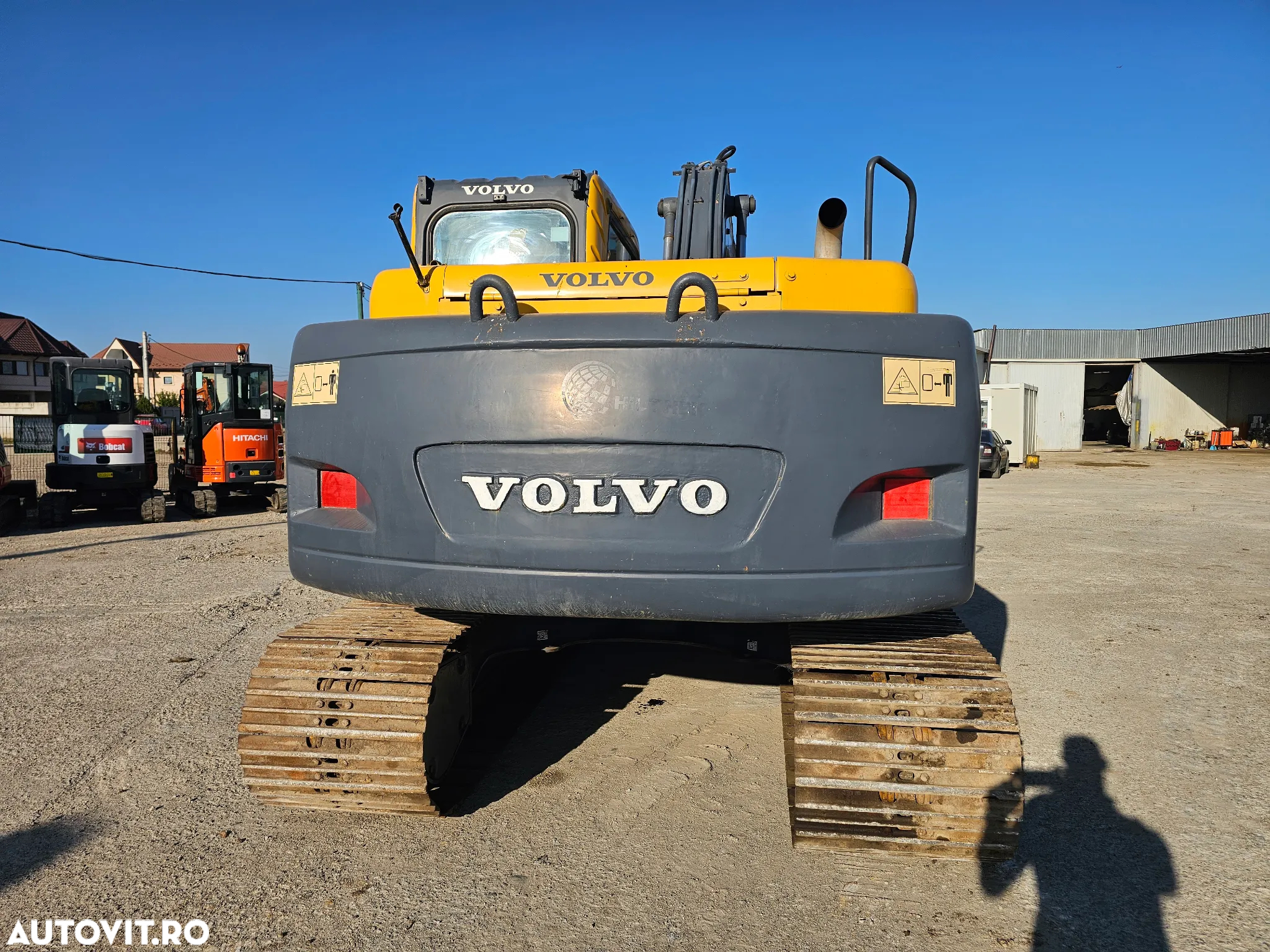 Volvo EC140B excavator pe senile compact cu lama 15t - 4