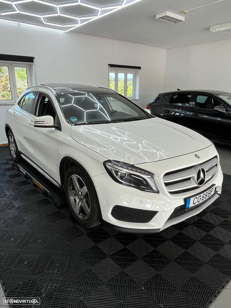 Mercedes-Benz GLA 220 CDI 4Matic 7G-DCT AMG Line - 3