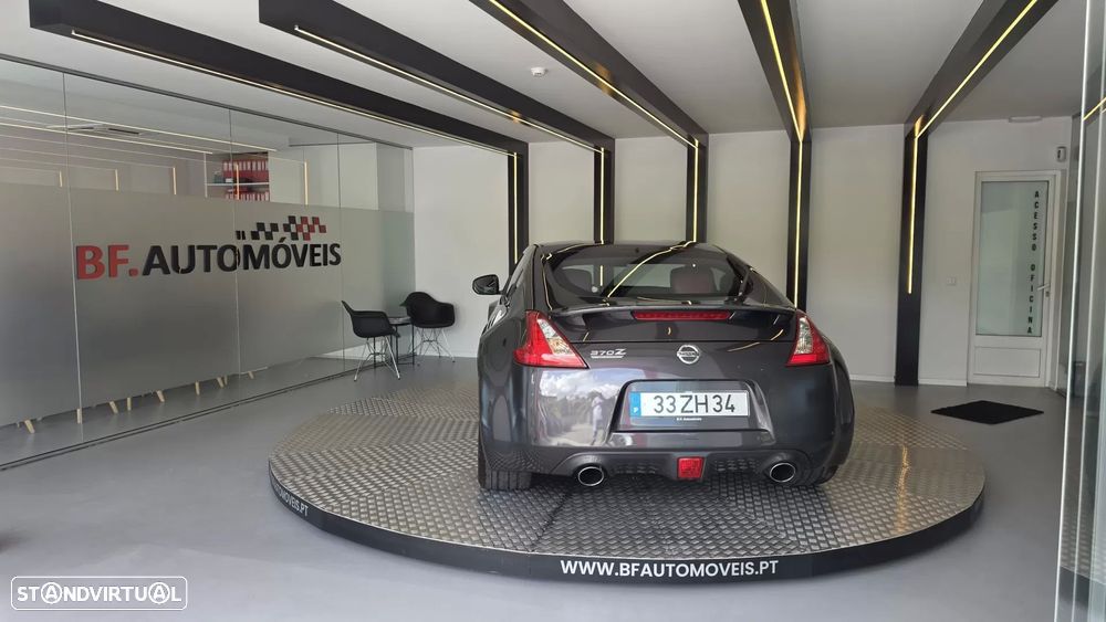 Nissan 370 Z Black Edition - 15