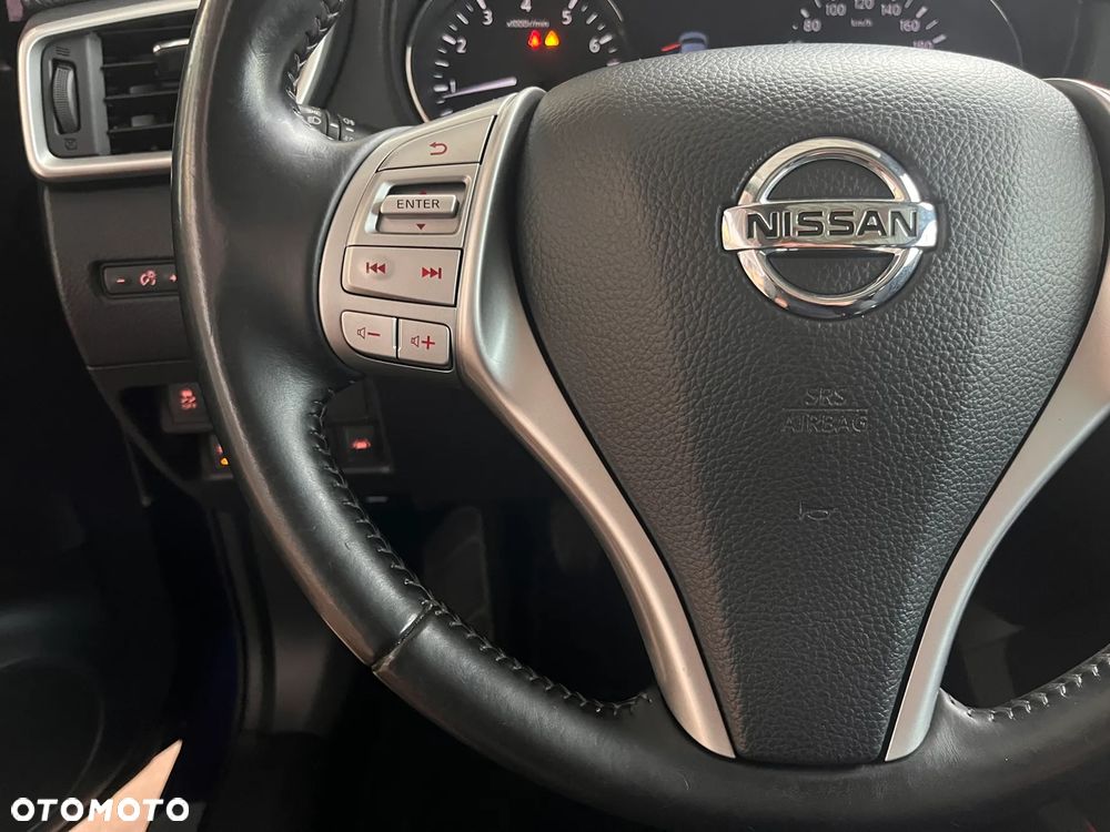 Nissan Qashqai 1.2 DIG-T N-Connecta EU6 - 12
