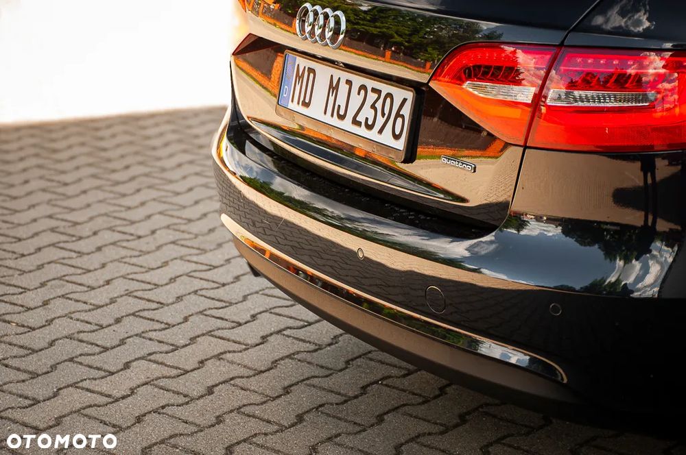 Audi A4 Avant 2.0 TDI DPF quattro S tronic Ambiente - 22