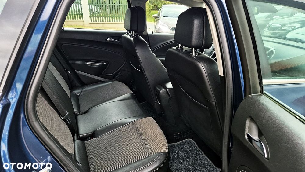 Opel Astra 1.4 T Sport - 29