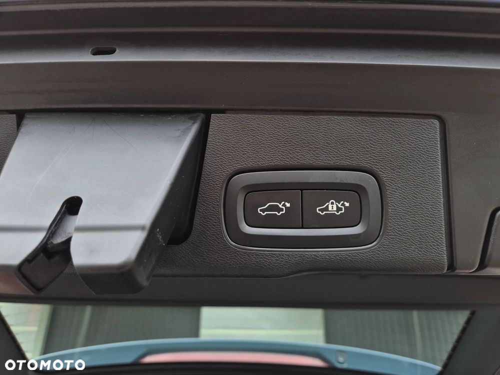 Volvo XC 60 B4 B Inscription - 20