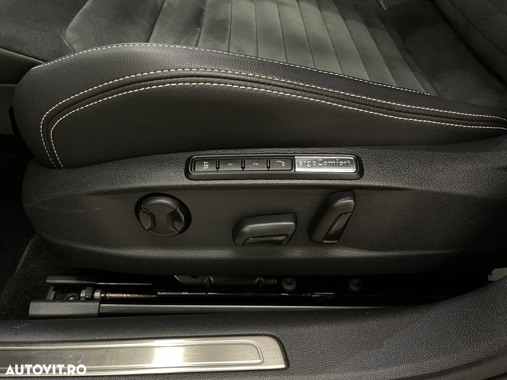 Volkswagen Passat 2.0 TSI ACT OPF DSG Highline - 22