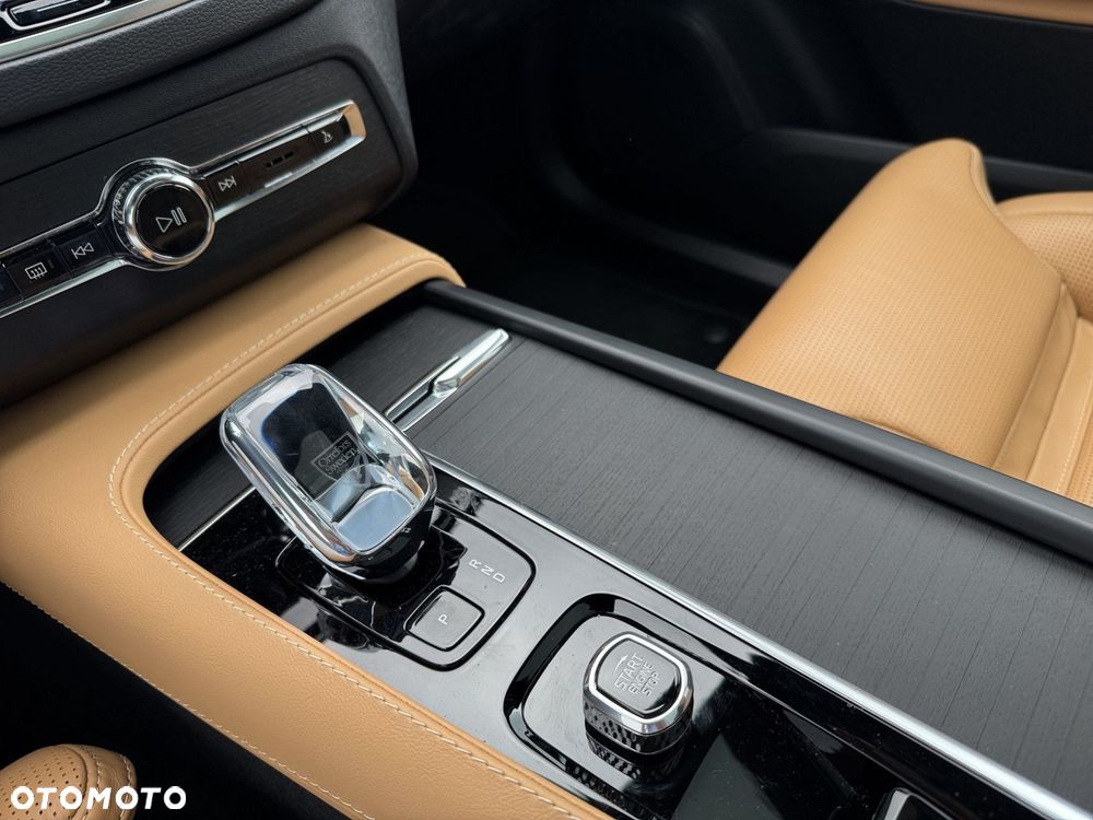 Volvo XC 90 - 15
