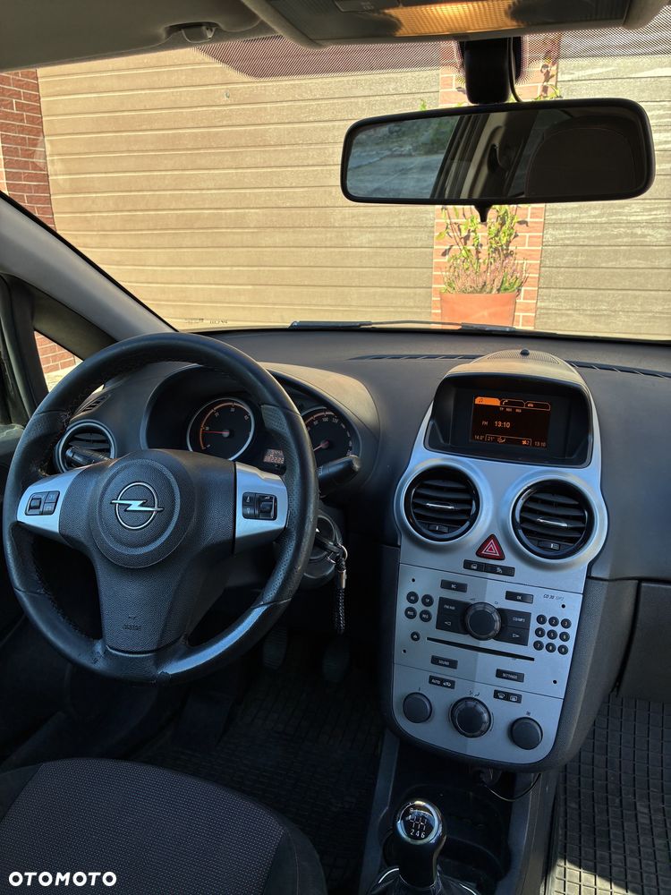 Opel Corsa - 8